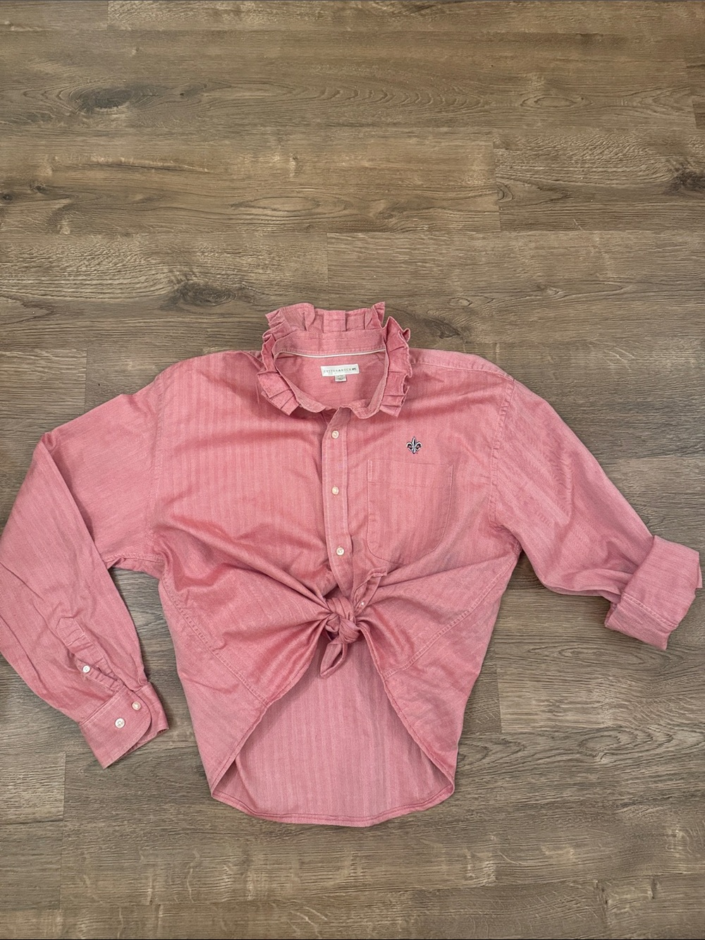 Cutter & Buck Red Cajuns UL Upcycled Button-Front Ruffle Collared Shirt Size XL